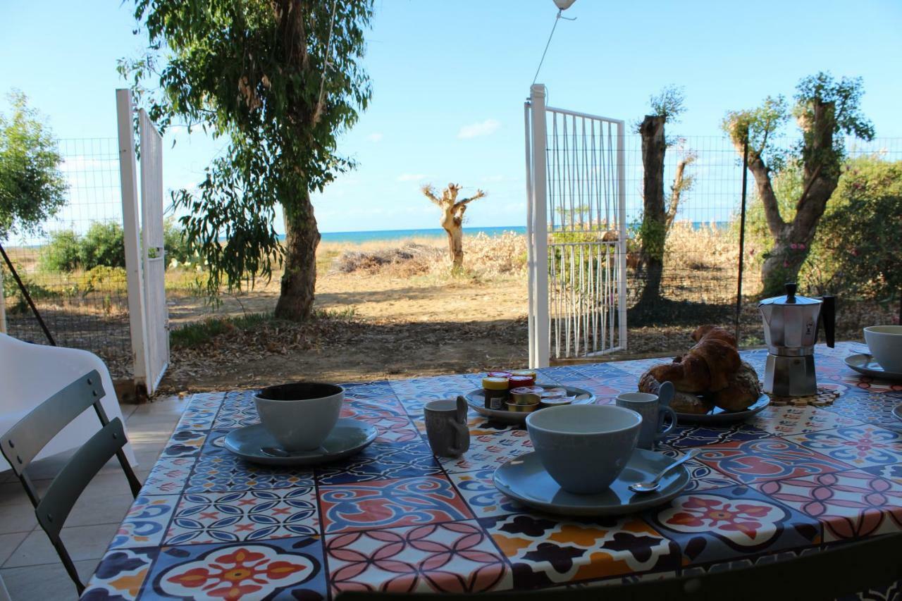 דירות אלקאמו מרינה Acquamarina House On The Beach מראה חיצוני תמונה