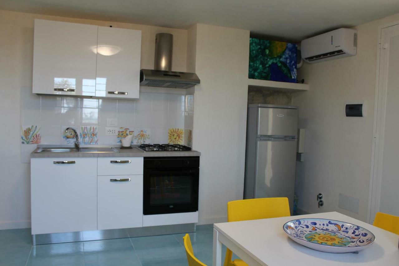 דירות אלקאמו מרינה Acquamarina House On The Beach מראה חיצוני תמונה